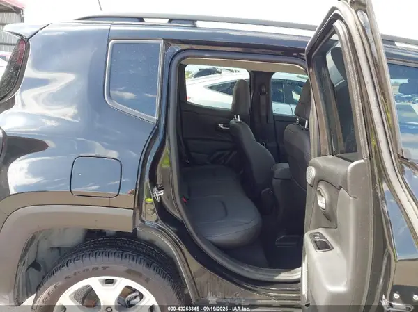 ZACNJDD16PPP28176 2023 JEEP RENEGADE - Image 8