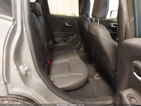 ZACNJDD17MPM55194 2021 JEEP RENEGADE - Image 8