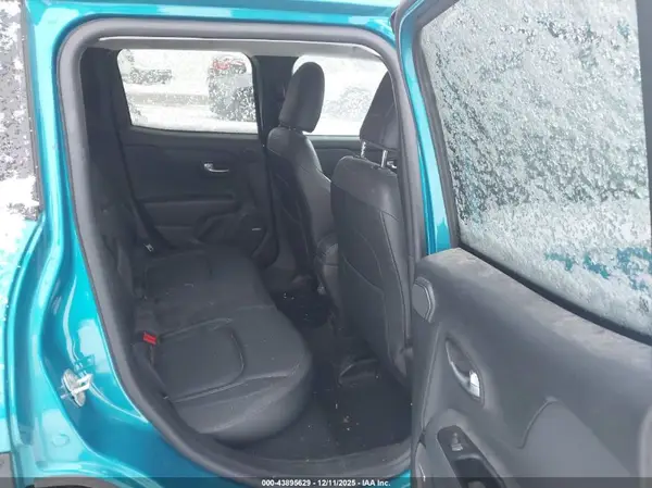 ZACNJDD17MPN33084 2021 JEEP RENEGADE - Image 8