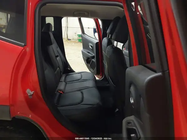 ZACNJDD17NPN73473 2022 JEEP RENEGADE - Image 8