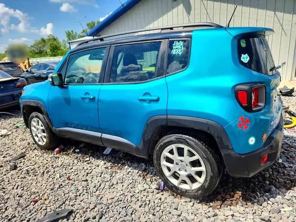 ZACNJDD18MPM32104 2021 JEEP RENEGADE - Image 2