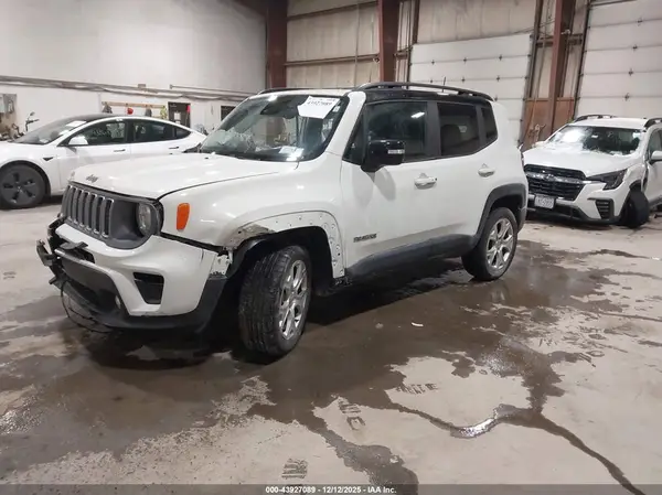 ZACNJDD18PPP11170 2023 JEEP RENEGADE - Image 2