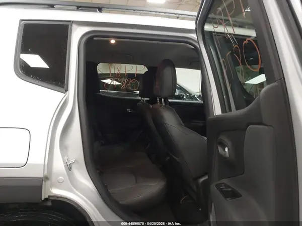 ZACNJDD19MPM34346 2021 JEEP RENEGADE - Image 8