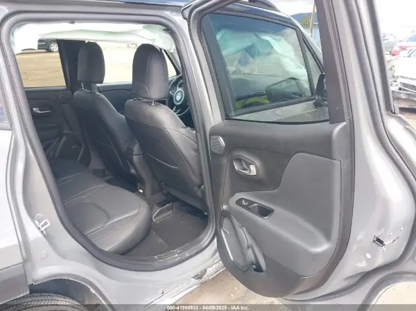 ZACNJDD19MPN35418 2021 JEEP RENEGADE - Image 8