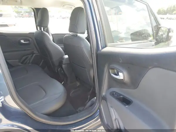 ZACNJDD19PPP15857 2023 JEEP RENEGADE - Image 8