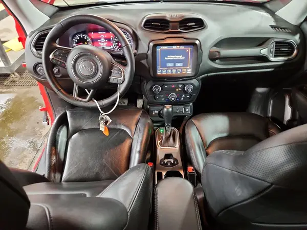 ZACNJDD1XNPN63035 2022 JEEP RENEGADE - Image 8