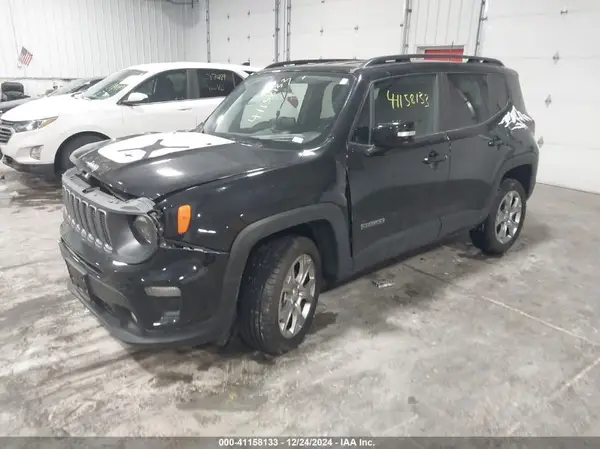 ZACNJDD1XPPP20162 2023 JEEP RENEGADE - Image 2