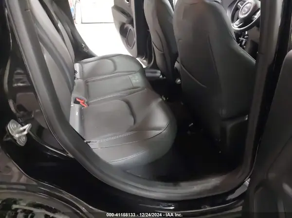 ZACNJDD1XPPP20162 2023 JEEP RENEGADE - Image 8