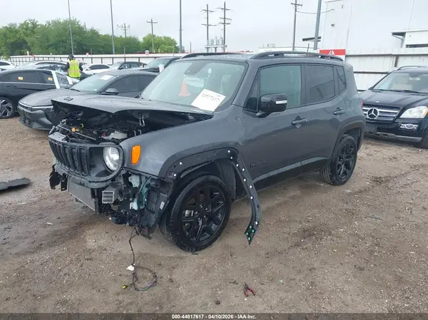 ZACNJDE10PPP34215 2023 JEEP RENEGADE - Image 2