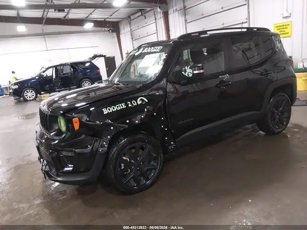 ZACNJDE11NPN67389 2022 JEEP RENEGADE - Image 2