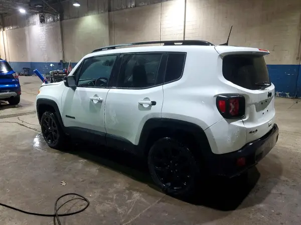 ZACNJDE11PPP18041 2023 JEEP RENEGADE - Image 2
