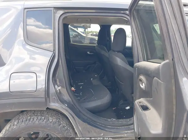 ZACNJDE11PPP34451 2023 JEEP RENEGADE - Image 8