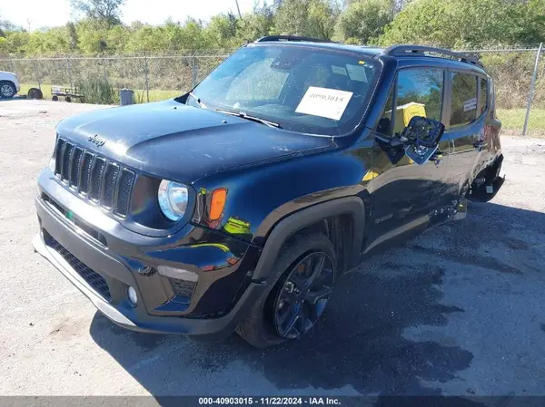 ZACNJDE12NPN96075 2022 JEEP RENEGADE - Image 2