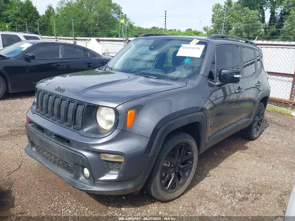 ZACNJDE12PPP10580 2023 JEEP RENEGADE - Image 2