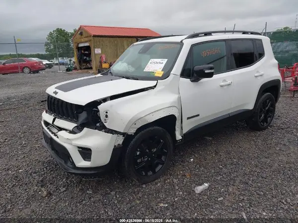 ZACNJDE12PPP33499 2023 JEEP RENEGADE - Image 2