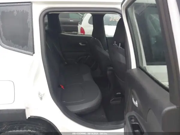 ZACNJDE12PPP33499 2023 JEEP RENEGADE - Image 8