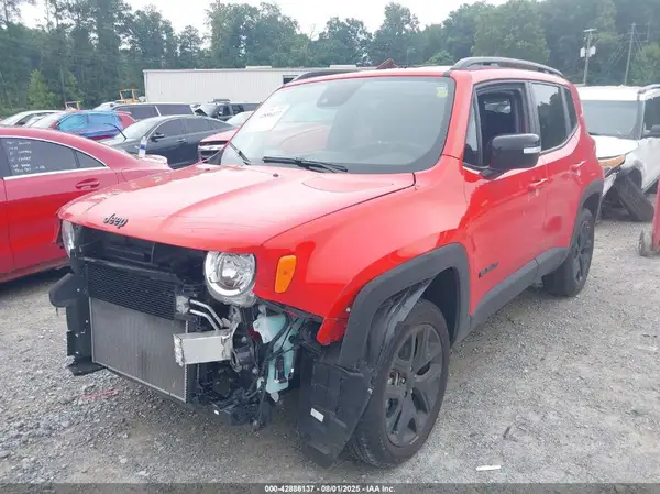 ZACNJDE12PPP34166 2023 JEEP RENEGADE - Image 2