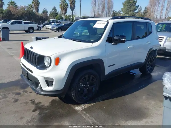 ZACNJDE13NPN79477 2022 JEEP RENEGADE - Image 2