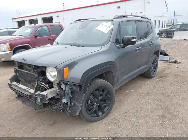ZACNJDE13NPN83366 2022 JEEP RENEGADE - Image 2