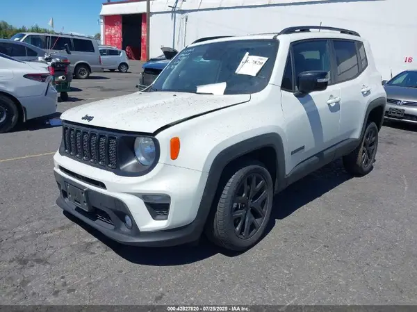 ZACNJDE13PPP17845 2023 JEEP RENEGADE - Image 2
