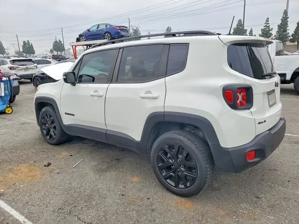 ZACNJDE13PPP37061 2023 JEEP RENEGADE - Image 2