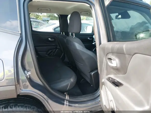 ZACNJDE13PPP40669 2023 JEEP RENEGADE - Image 8