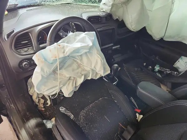 ZACNJDE14NPN58850 2022 JEEP RENEGADE - Image 8