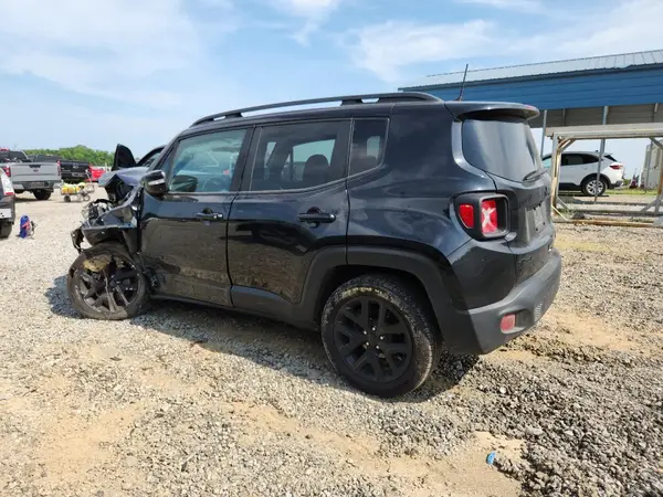 ZACNJDE14NPN86843 2022 JEEP RENEGADE - Image 2