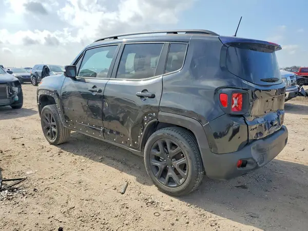 ZACNJDE15NPN60672 2022 JEEP RENEGADE - Image 2