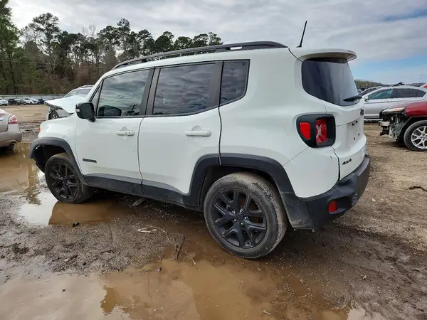 ZACNJDE15NPN90271 2022 JEEP RENEGADE - Image 2