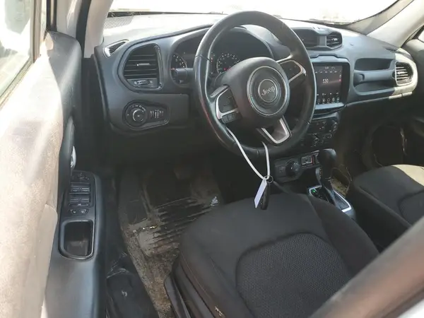 ZACNJDE15PPP34100 2023 JEEP RENEGADE - Image 8