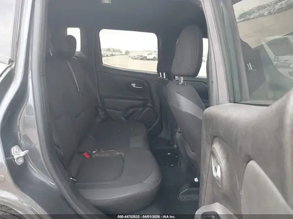 ZACNJDE16NPN48868 2022 JEEP RENEGADE - Image 8
