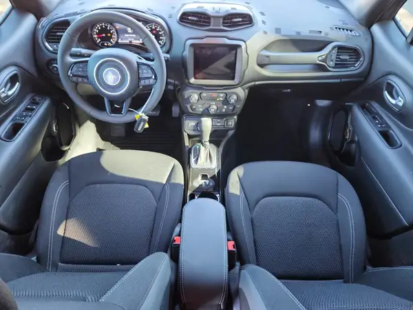 ZACNJDE16NPN63919 2022 JEEP RENEGADE - Image 8