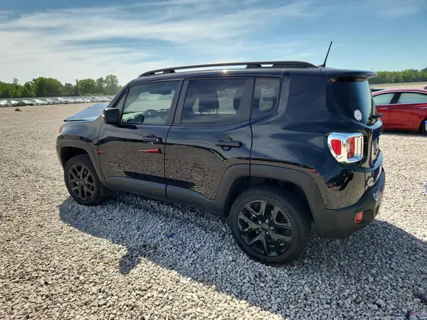 ZACNJDE16PPP10422 2023 JEEP RENEGADE - Image 2