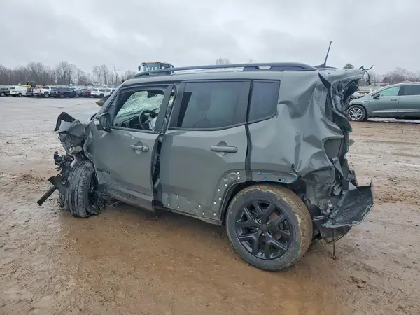 ZACNJDE18NPN81466 2022 JEEP RENEGADE - Image 2
