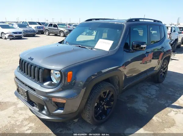 ZACNJDE18NPN96307 2022 JEEP RENEGADE - Image 2