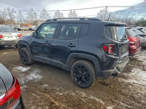 ZACNJDE19NPN70928 2022 JEEP RENEGADE - Image 2