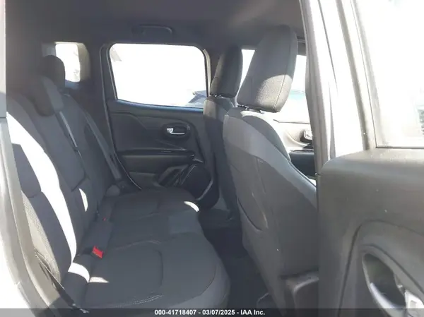 ZACNJDE19NPN70959 2022 JEEP RENEGADE - Image 8