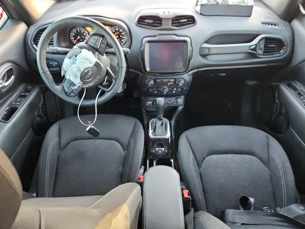 ZACNJDE1XNPN72669 2022 JEEP RENEGADE - Image 8