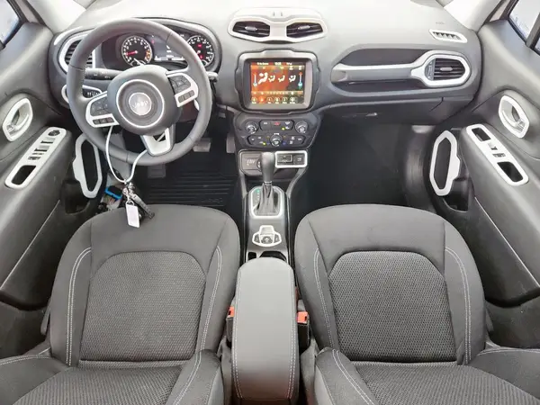 ZACNJDE1XPPP19771 2023 JEEP RENEGADE - Image 8