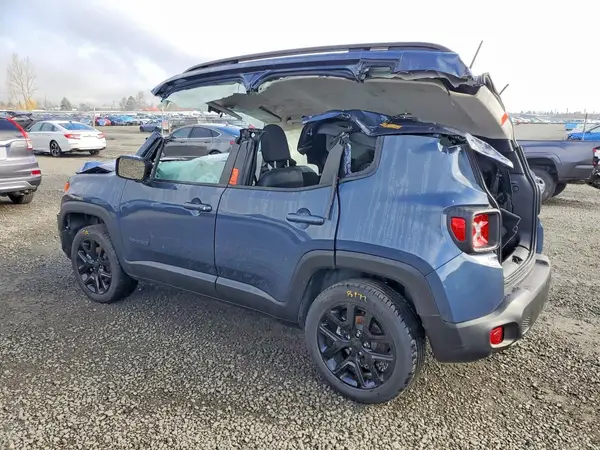 ZACNJDE1XPPP31399 2023 JEEP RENEGADE - Image 2