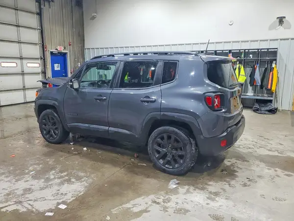 ZACNJDE1XPPP44069 2023 JEEP RENEGADE - Image 2