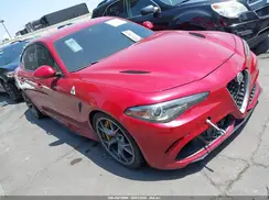 ZARFAEAV0J7569847 2018 ALFA ROMEO GIULIA