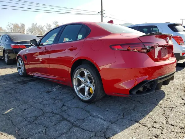 ZARFAEAV0J7584090 2018 ALFA ROMEO GIULIA - Image 2