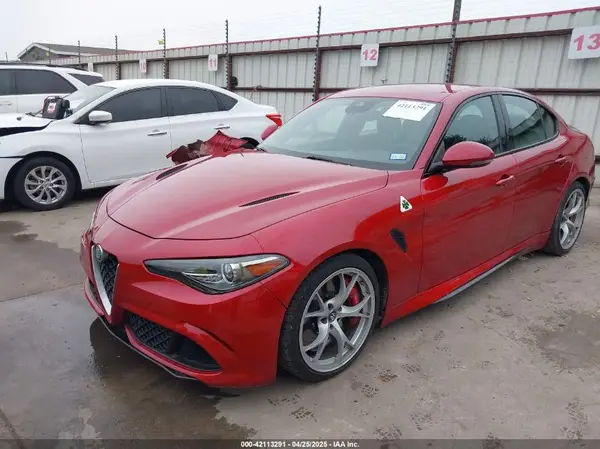 ZARFAEAV1H7519131 2017 ALFA ROMEO GIULIA - Image 2