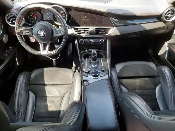 ZARFAEAV2H7541851 2017 ALFA ROMEO GIULIA - Image 8