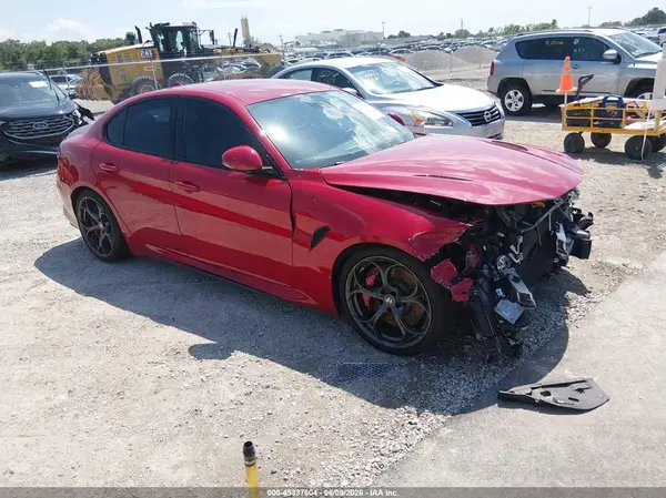 ZARFAEAV2J7575634 2018 ALFA ROMEO GIULIA