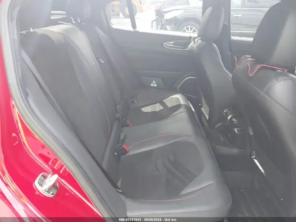 ZARFAEAV3H7552809 2017 ALFA ROMEO GIULIA - Image 8