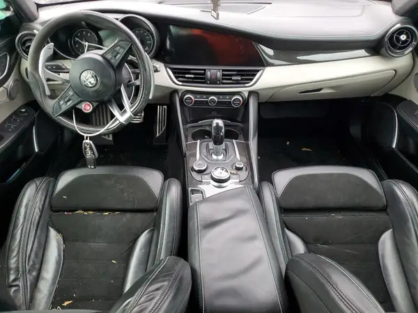 ZARFAEAV3H7560392 2017 ALFA ROMEO GIULIA - Image 8