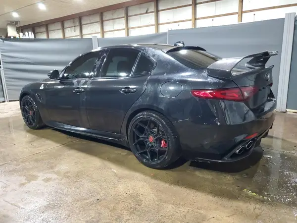 ZARFAEAV4H7531290 2017 ALFA ROMEO GIULIA - Image 2